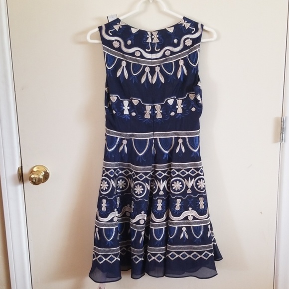 NWT Yujia Dark Blue Embroidered Dress - Picture 8 of 8